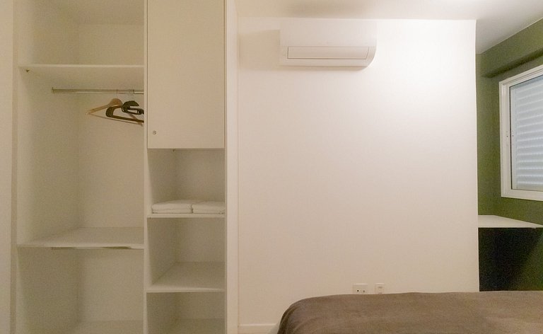 Metrô Vila Madalena - Oswaldo Bittar I