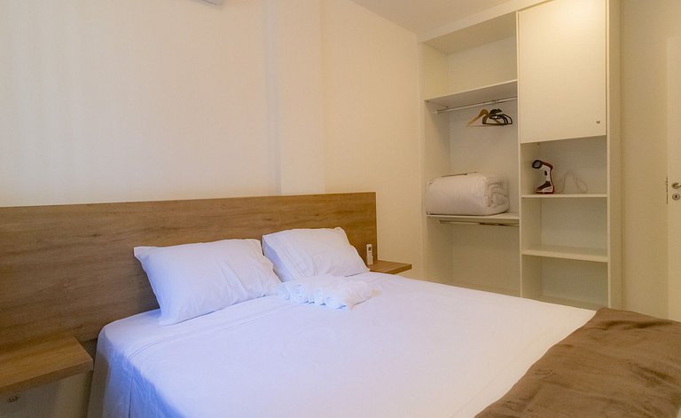 Metrô Vila Madalena - Oswaldo Bittar I