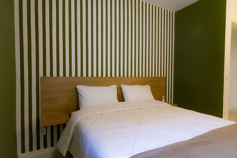 Metrô Vila Madalena - Oswaldo Bittar I