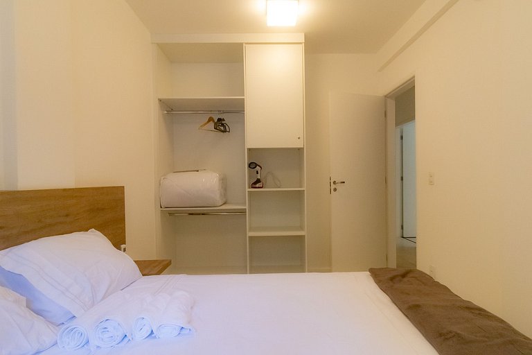 Metrô Vila Madalena - Oswaldo Bittar I