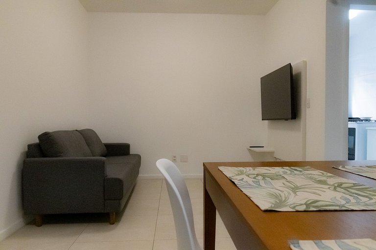 Metrô Vila Madalena - Oswaldo Bittar I